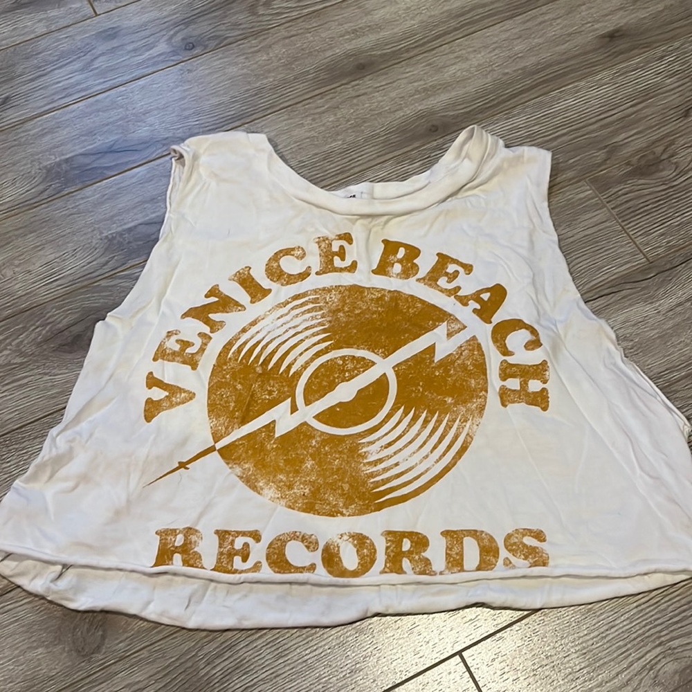 Garage cropped tank